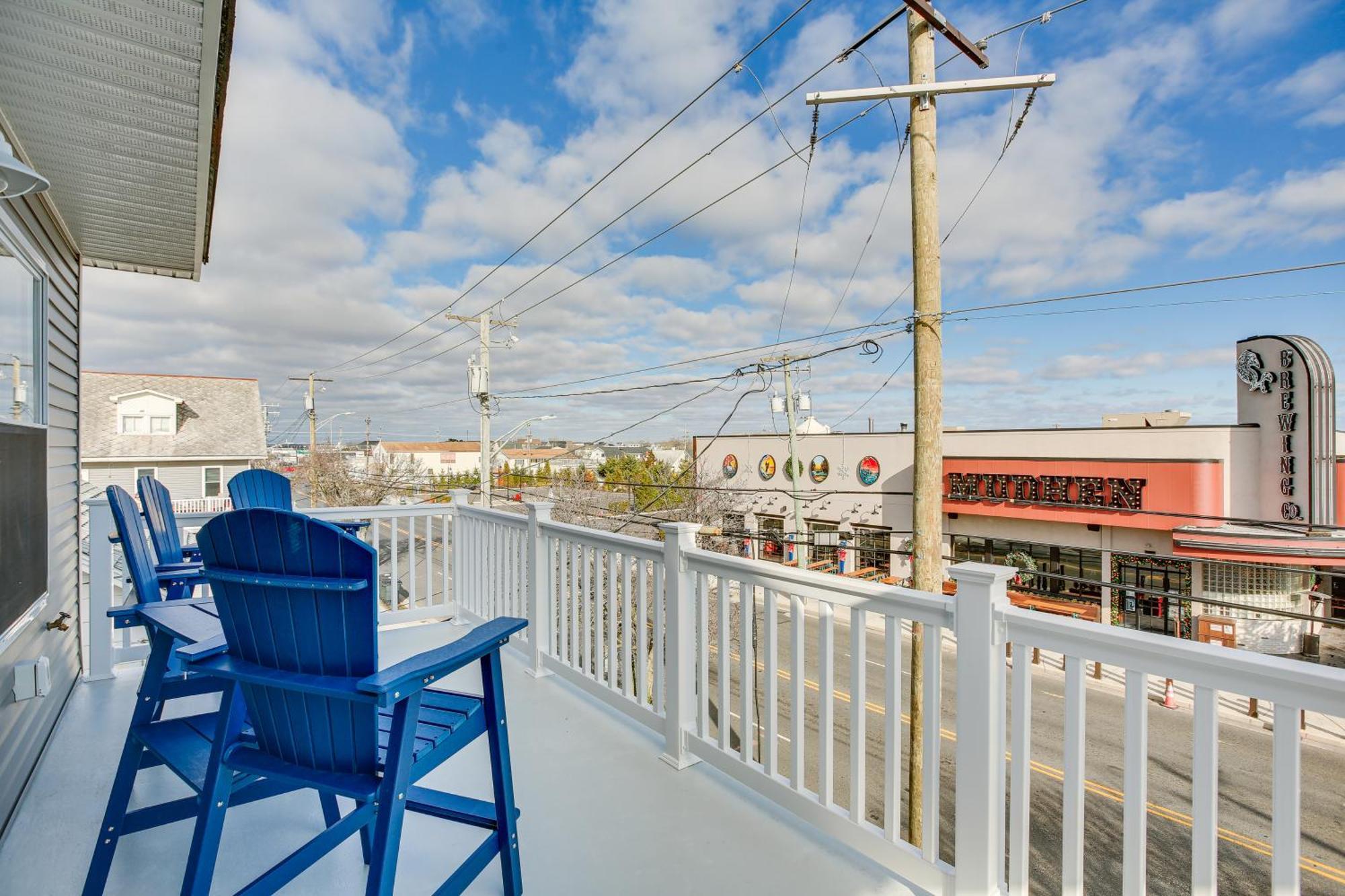 Spacious Wildwood Condo Walk To Beach! Exterior photo