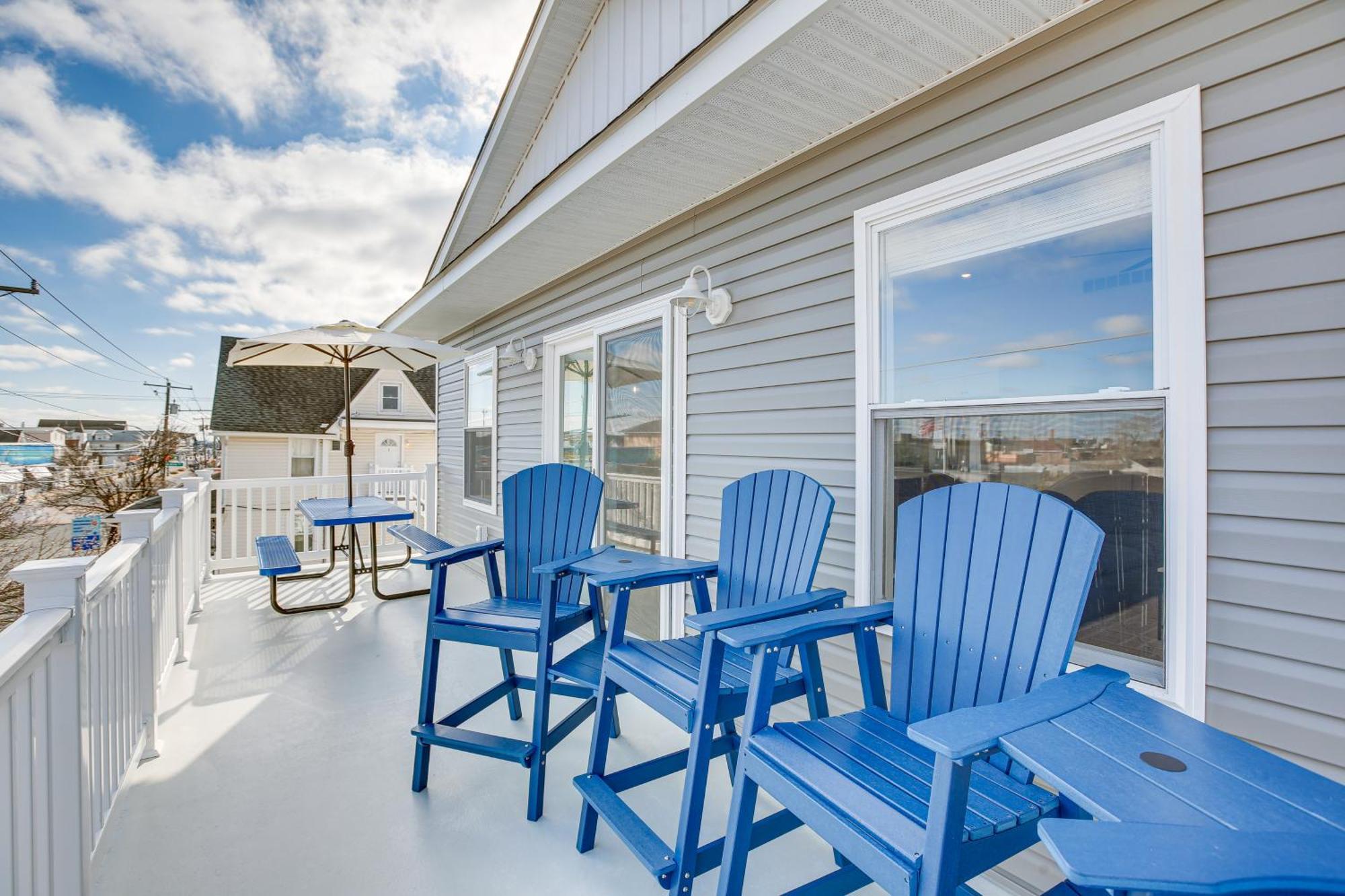 Spacious Wildwood Condo Walk To Beach! Exterior photo