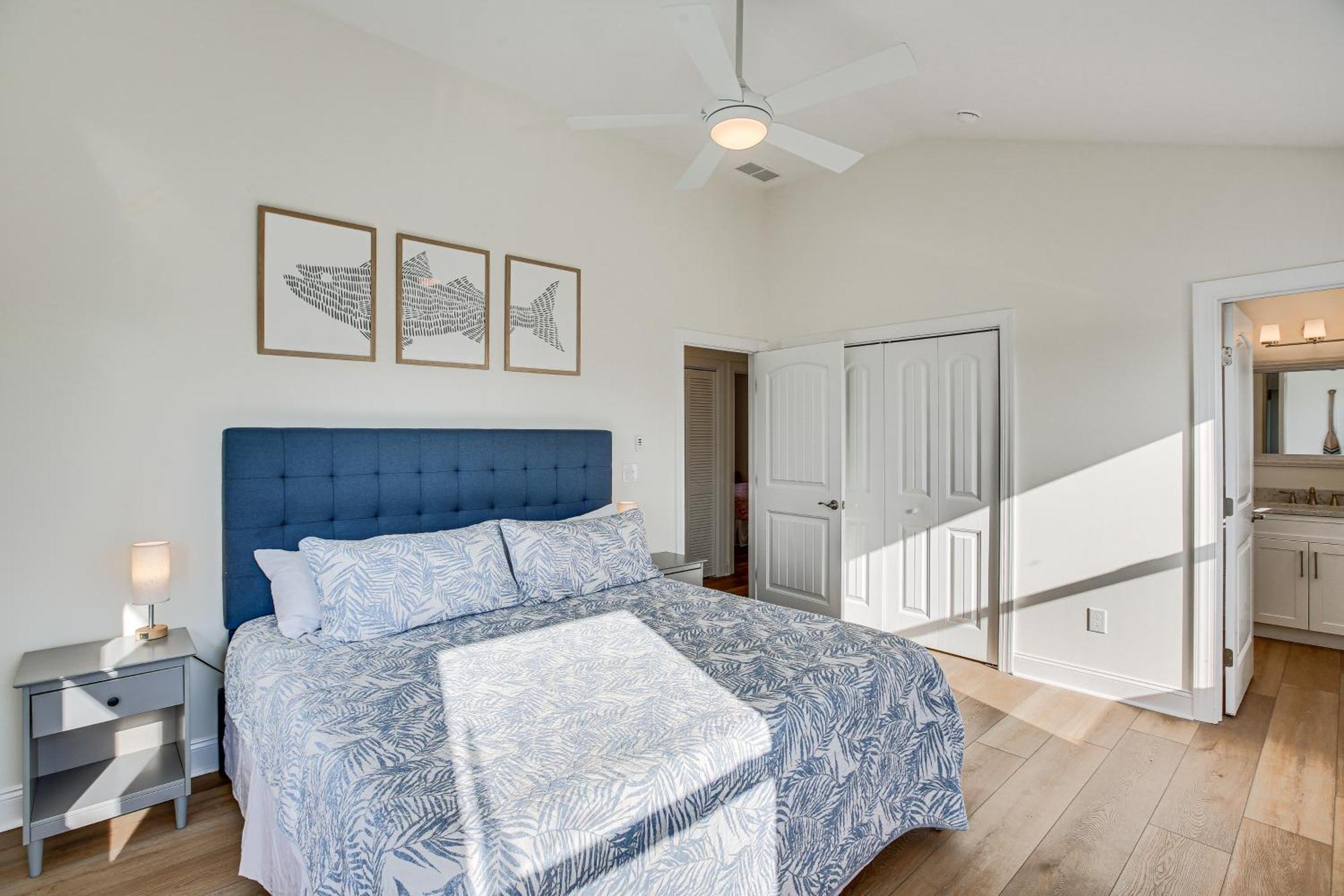Spacious Wildwood Condo Walk To Beach! Exterior photo